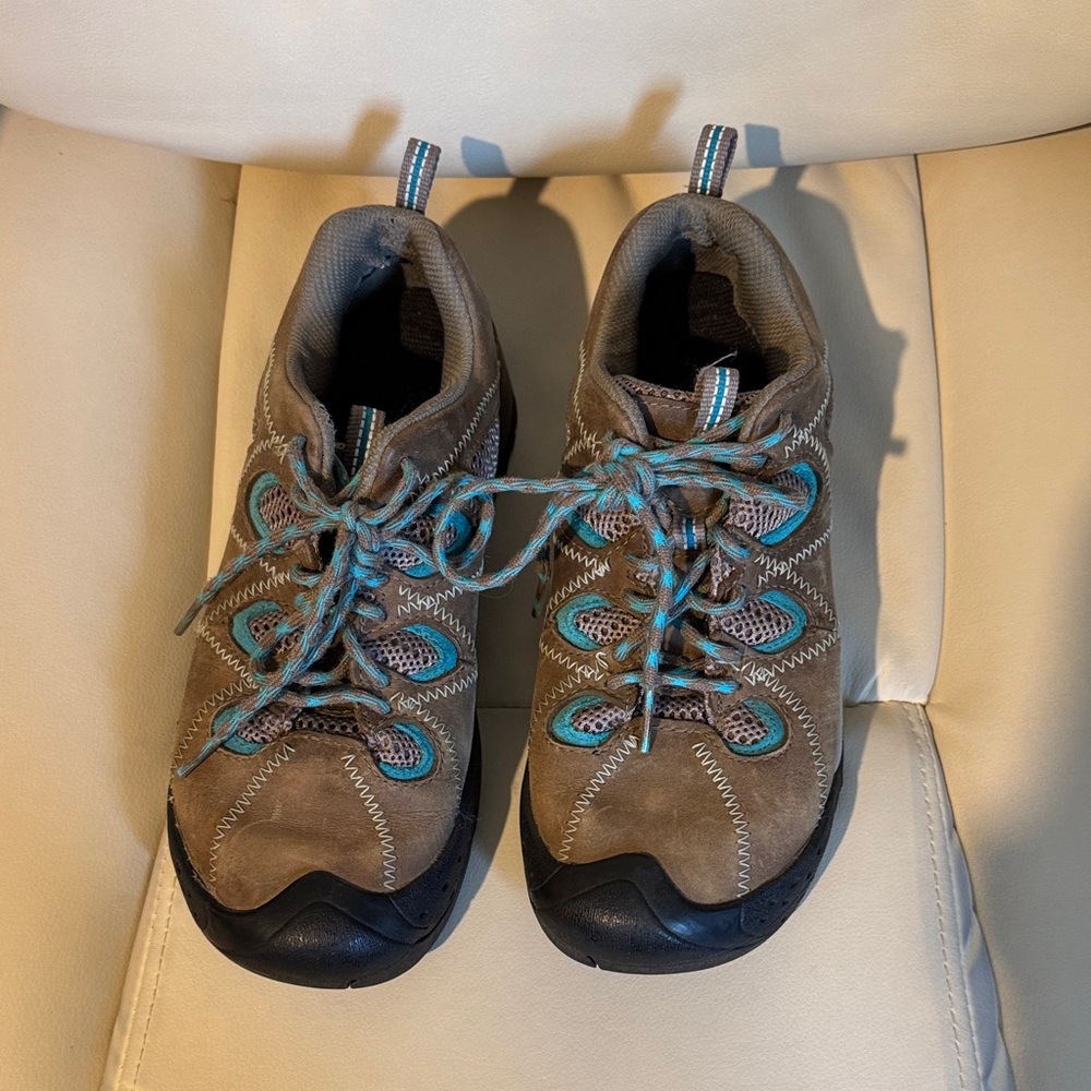 Keen Brown and Teal Sneakers/hiking shoes SZ. 7.5